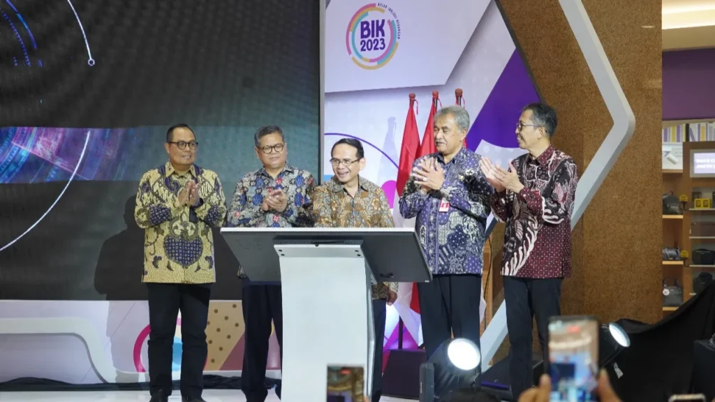 PT Mandala Multifinance Tbk Mengedukasi Dalam Acaranya Yang Diikutin 332 Siswa SMASMK di Padang