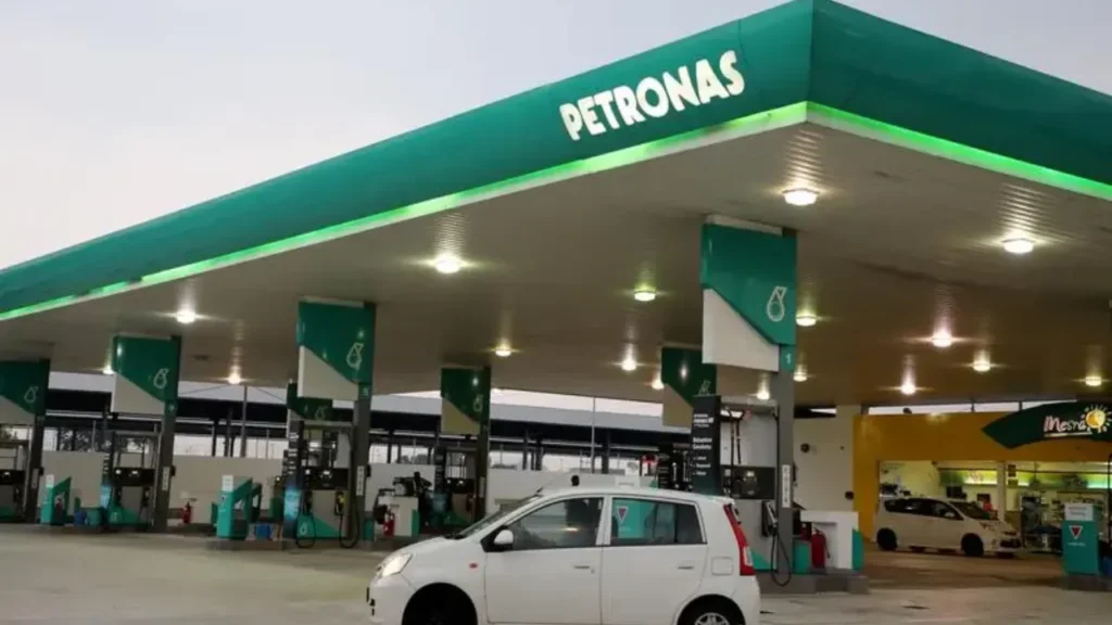 Malaysia Rencanakan Pemotongan Subsidi Bahan Bakar Minyak Solar untuk Memperkuat Posisi Fiskal