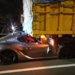 Pengendara Tewas! Kecelakaan Porsche 718 Cayman di Jakarta