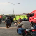 Protes Operator Truk Di Jalanan Mengakibatkan Kemacetan Lalu Lintas di Bakauheni