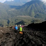 Penutupan Jalur Pendakian Gunung Semeru Kini Diperpanjang hingga 8 Februari 2025